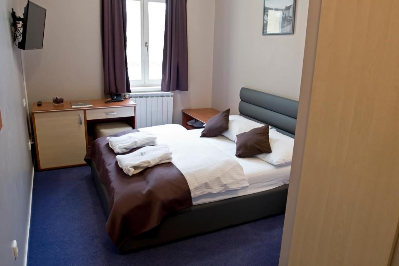 Hotel Pakrac Luaran gambar