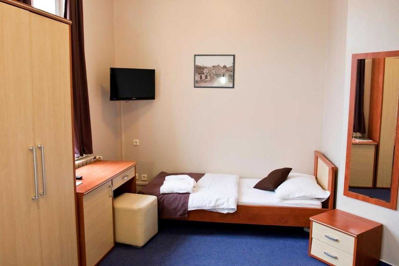Hotel Pakrac Luaran gambar